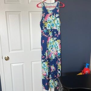 Women’s Beautiful Floral Maxi Dress Size L Beach Vacation Resortwear